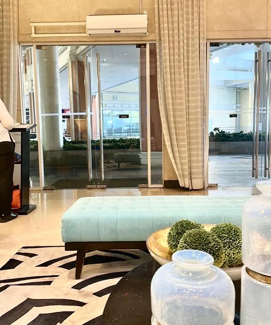 2 Bedrooms & 2 Bathrooms At Bgc Taguig Mckinley By Venice Grand Canal Mall Manila