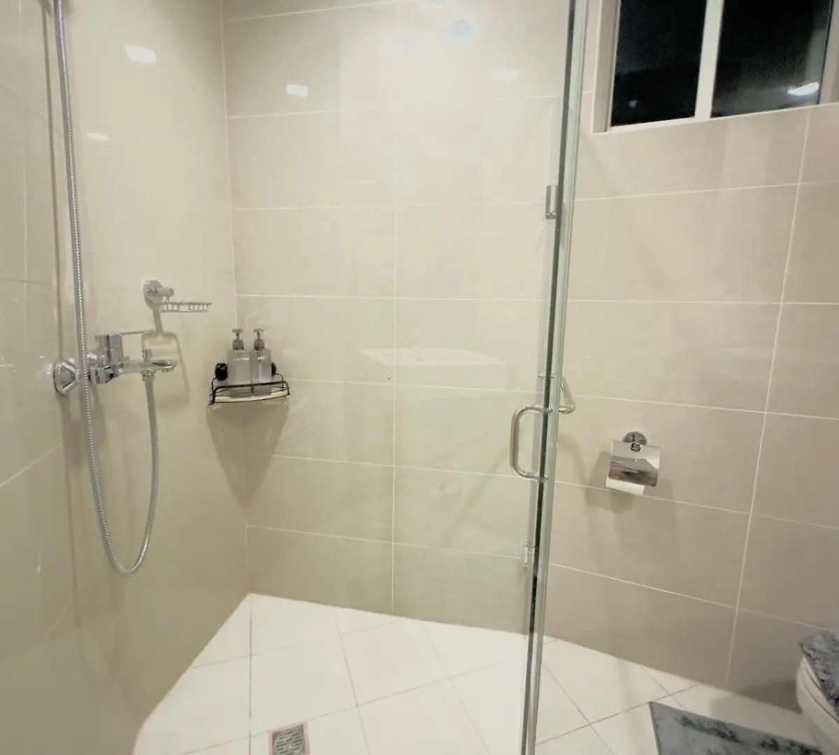 2 Bedrooms & 2 Bathrooms At Bgc Taguig Mckinley By Venice Grand Canal Mall Manila